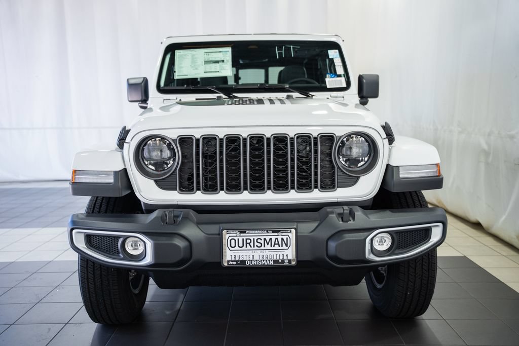 New 2026 Jeep Gladiator Sport AWD/4WD image 2