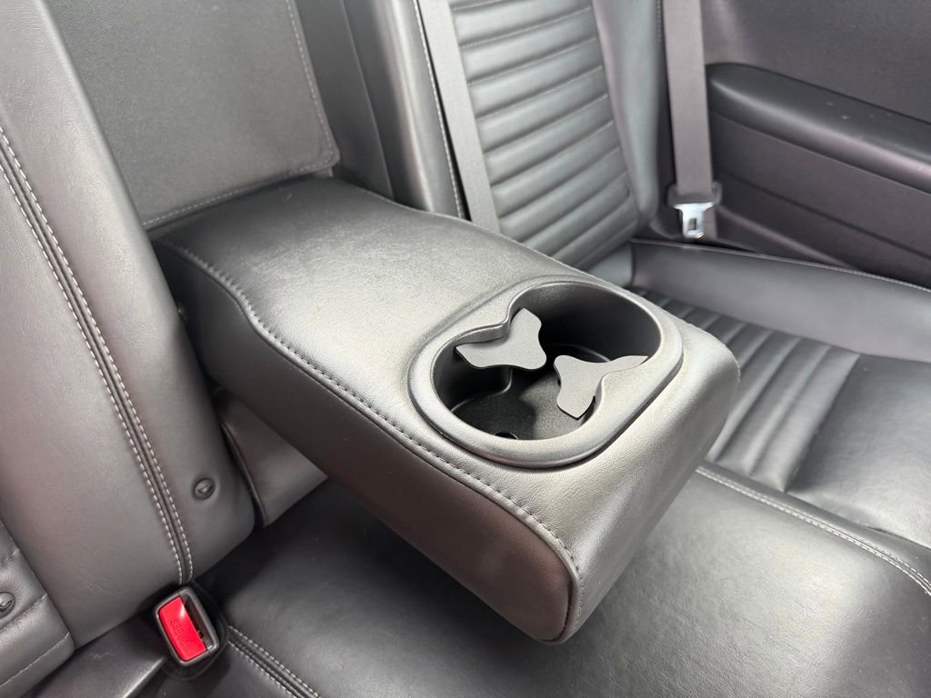 Used 2013 Dodge Challenger SXT Plus image 32