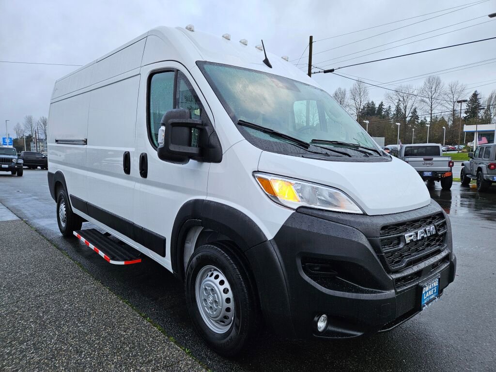 Used 2025 RAM ProMaster 2500 w/ Convenience Group image 7