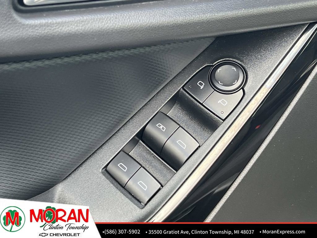 Used 2025 Chevrolet Equinox LT image 16