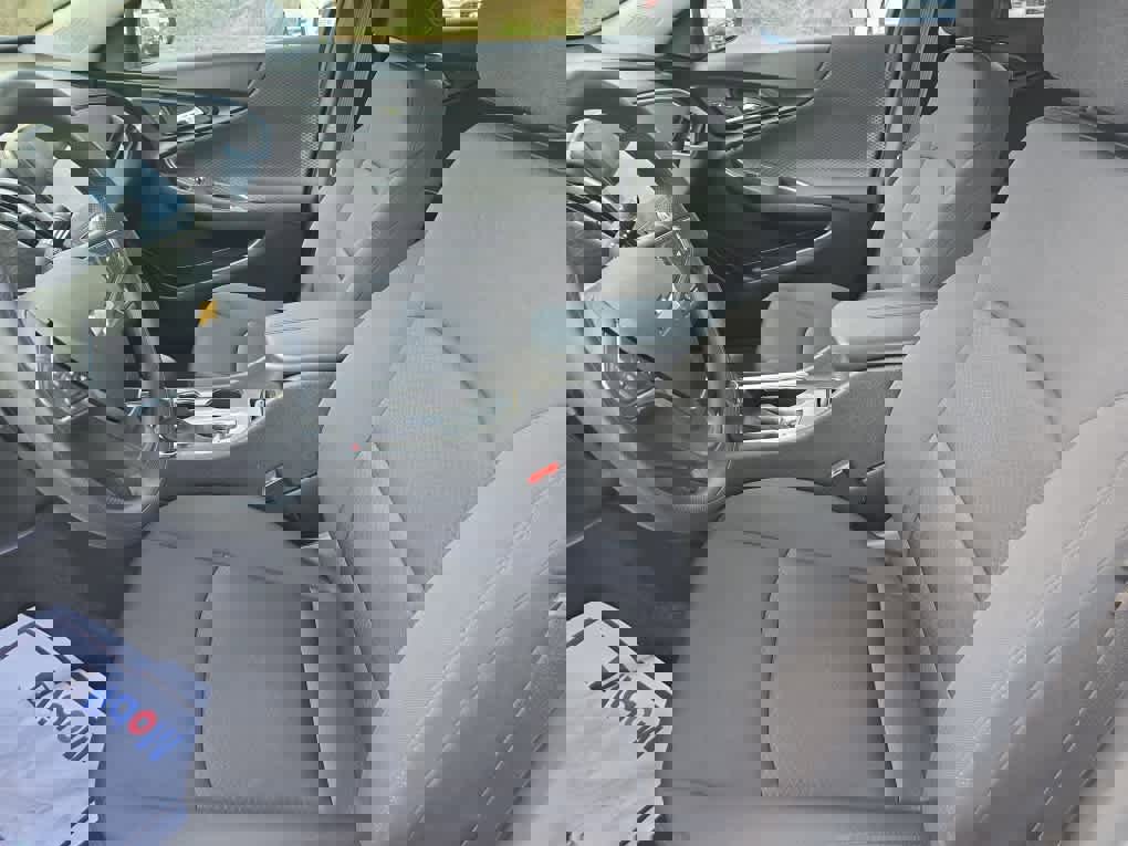 New 2025 Chevrolet Malibu LT FWD image 13