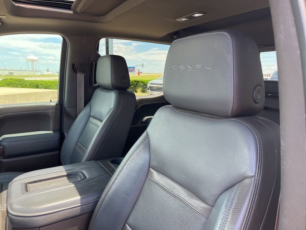 Used 2019 GMC Sierra 1500 Denali w/ Denali Ultimate Package AWD/4WD image 14