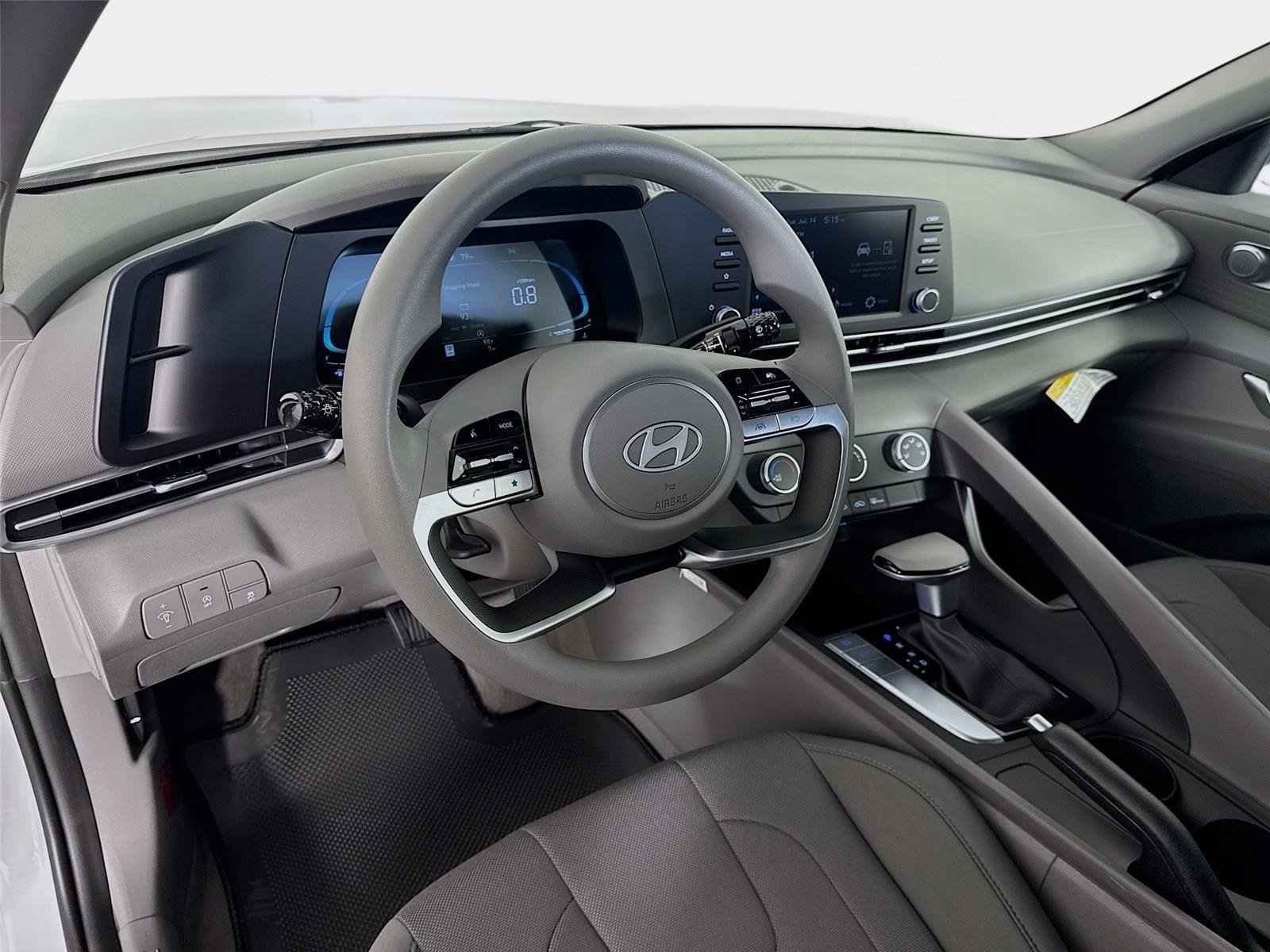 New 2026 Hyundai Elantra SE FWD image 9
