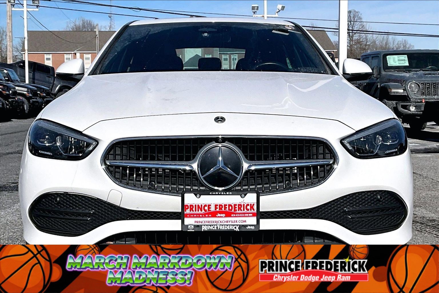 Used 2022 Mercedes-Benz C 300 4MATIC Sedan image 2