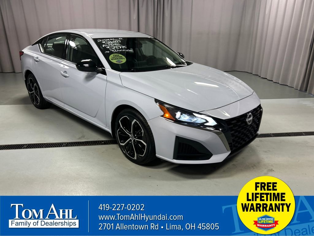 Used 2025 Nissan Altima 2.5 SR