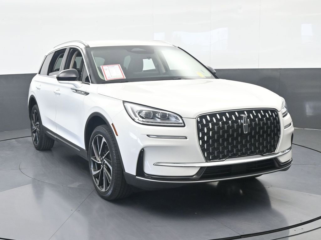 Used 2023 Lincoln Corsair Reserve AWD/4WD image 9