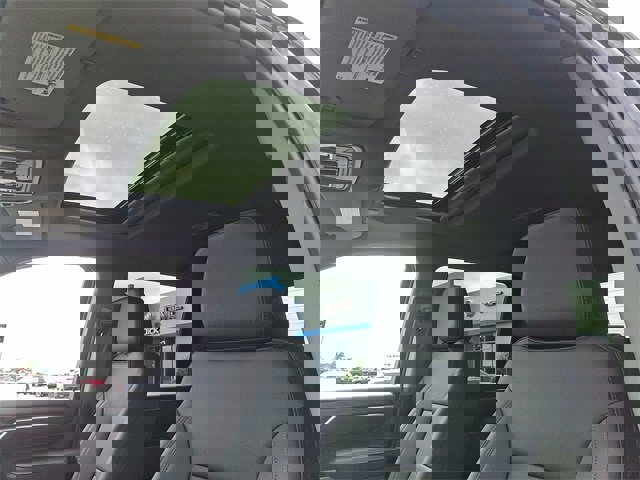 New 2025 GMC Sierra 3500 SLT w/ SLT Premium Package image 11