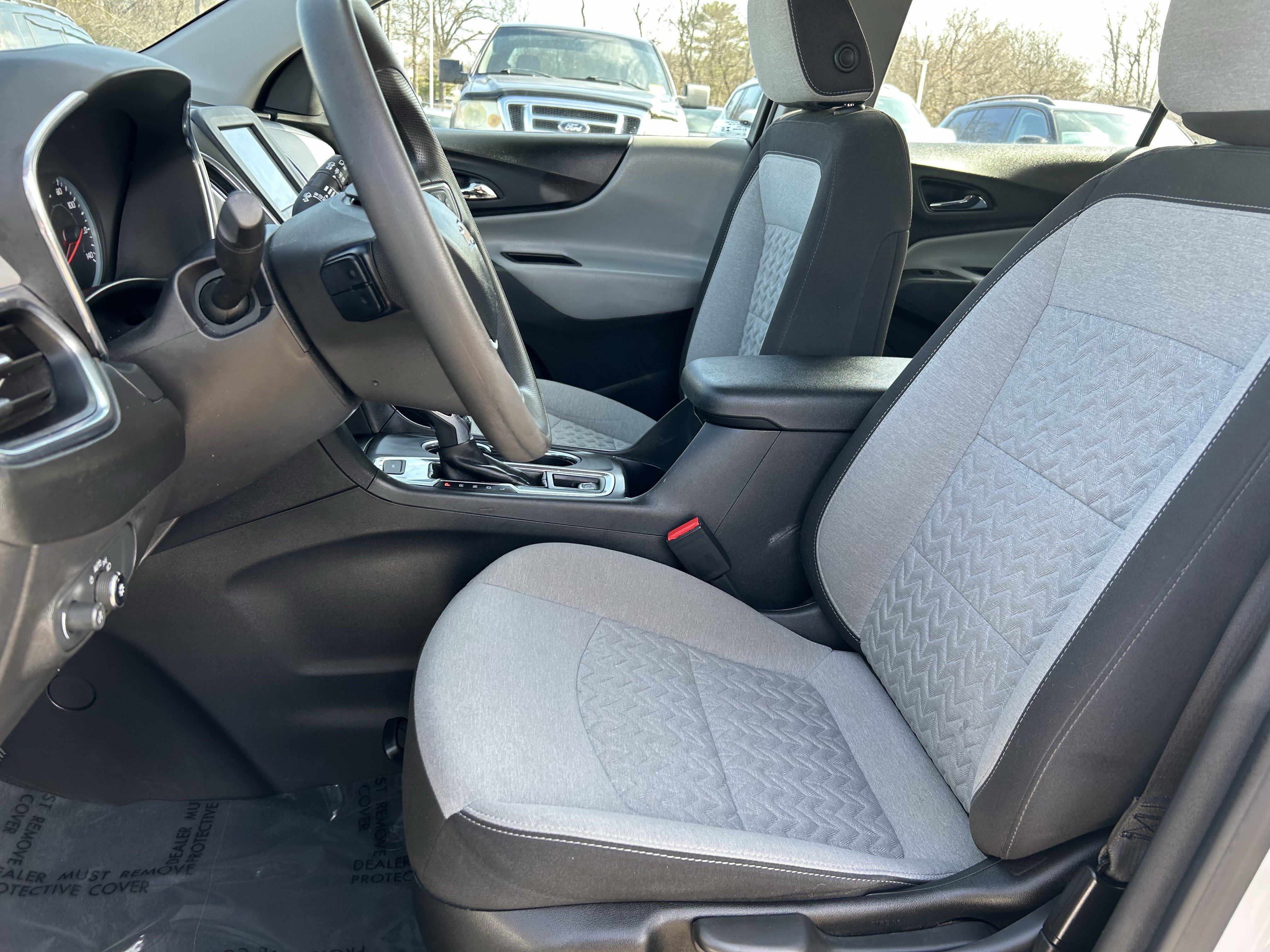 Used 2023 Chevrolet Equinox LS image 21