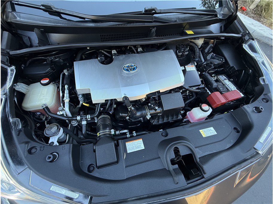 Used 2016 Toyota Prius Three Touring FWD image 22