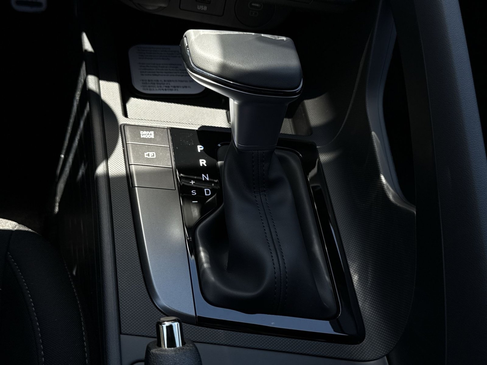 New 2026 Hyundai Elantra Sport FWD image 38