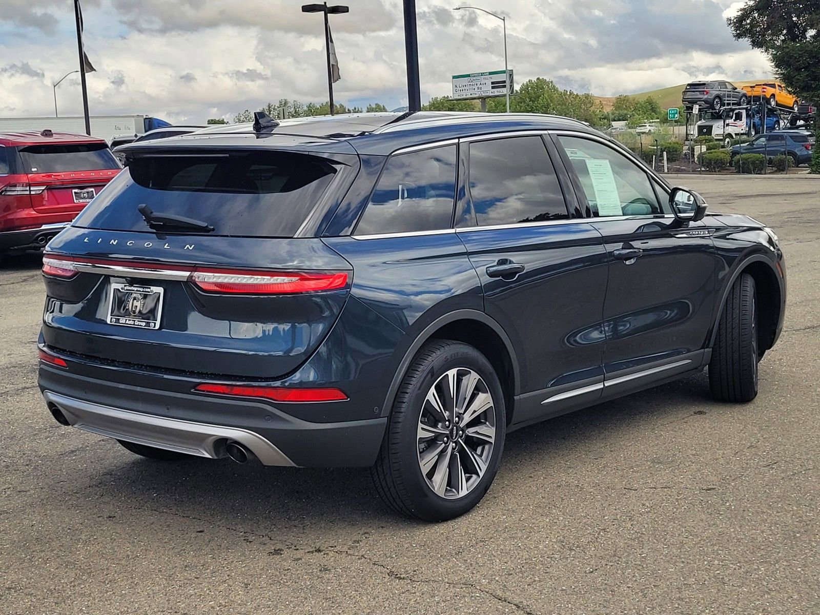 Used 2021 Lincoln Corsair Reserve w/ Equipment Group 201A image 4