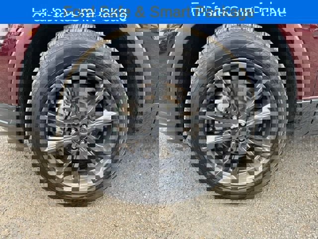 Certified 2018 Ford Explorer XLT w/ Equipment Group 202A image 11