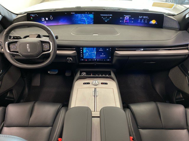 New 2026 Lincoln Navigator Reserve w/ Jet Appearance Package AWD/4WD image 17