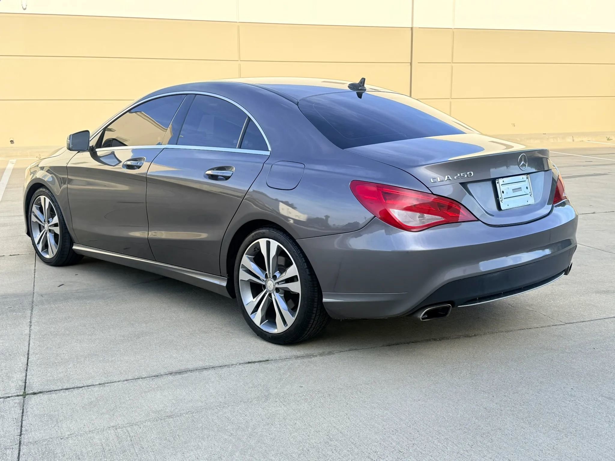 Used 2016 Mercedes-Benz CLA 250 image 7