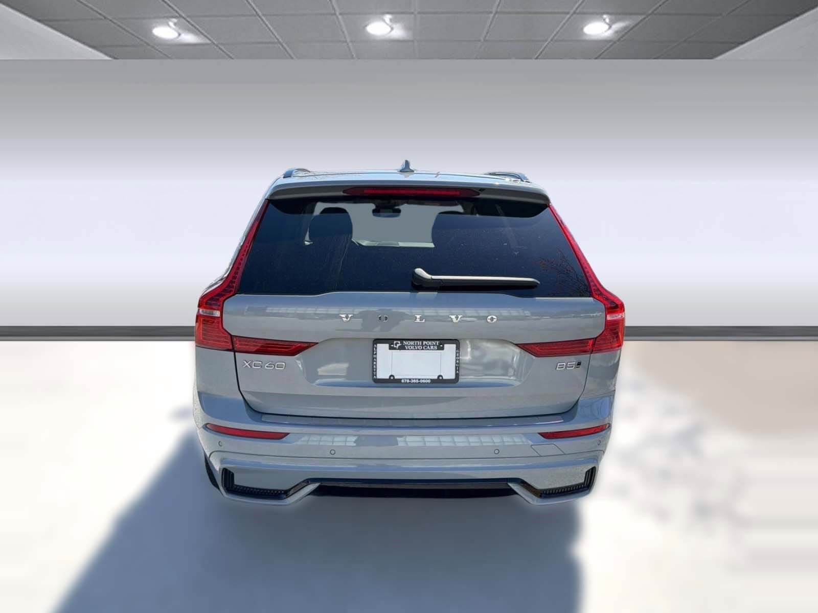 Certified 2024 Volvo XC60 B5 Plus w/ Climate Package image 10