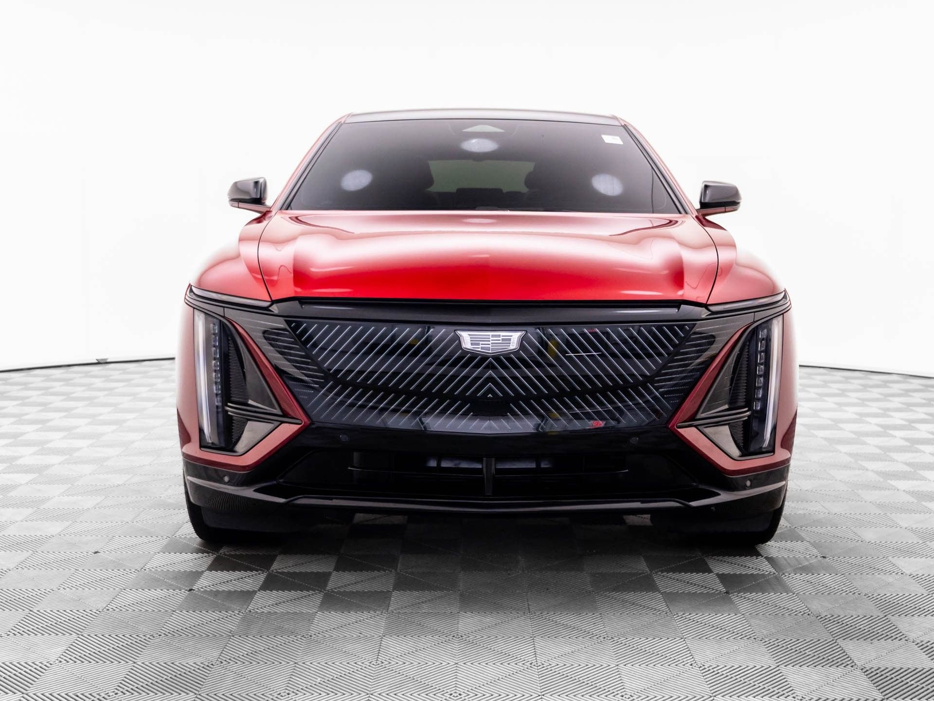 Certified 2024 Cadillac Lyriq Tech AWD/4WD image 10