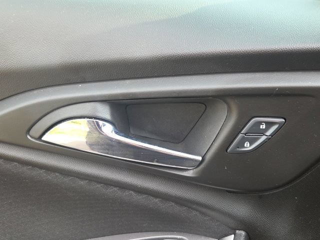 Used 2025 Chevrolet Malibu LT FWD image 19