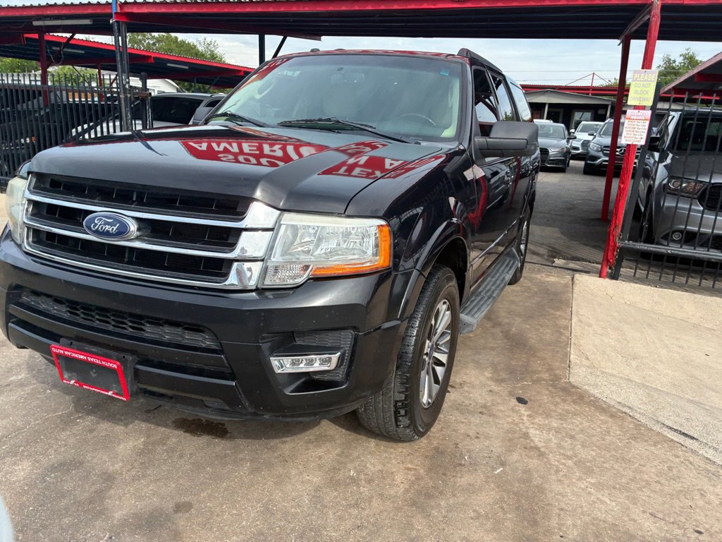 Used 2015 Ford Expedition XLT w/ Equipment Group 201A RWD image 12
