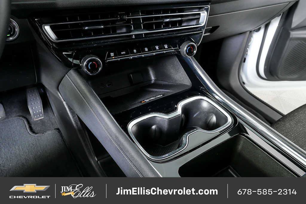 Certified 2025 Chevrolet Traverse LT FWD image 16