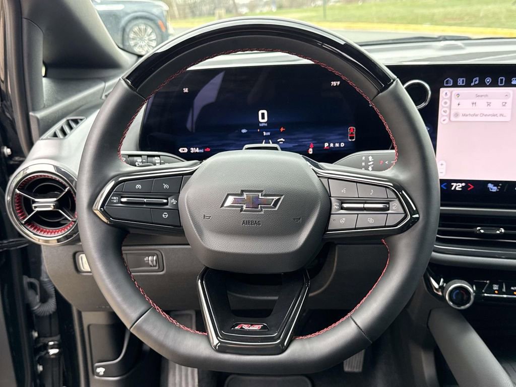 Used 2024 Chevrolet Equinox EV RS image 31