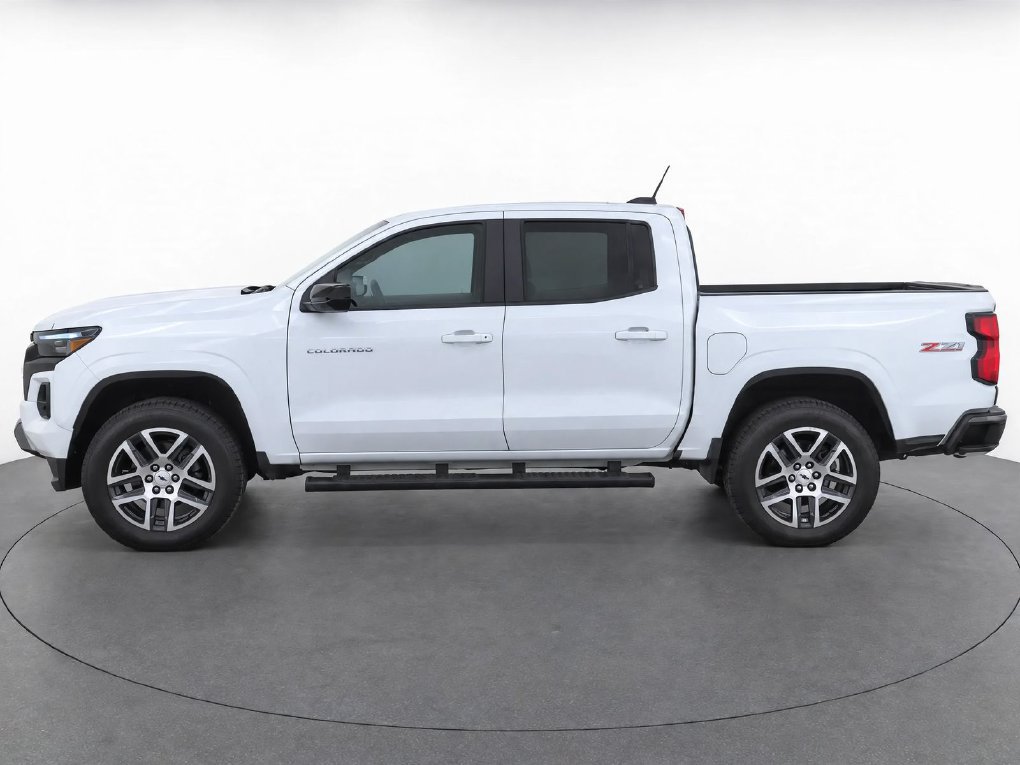 Used 2023 Chevrolet Colorado Z71 w/ Z71 Convenience Package 2 AWD/4WD image 8