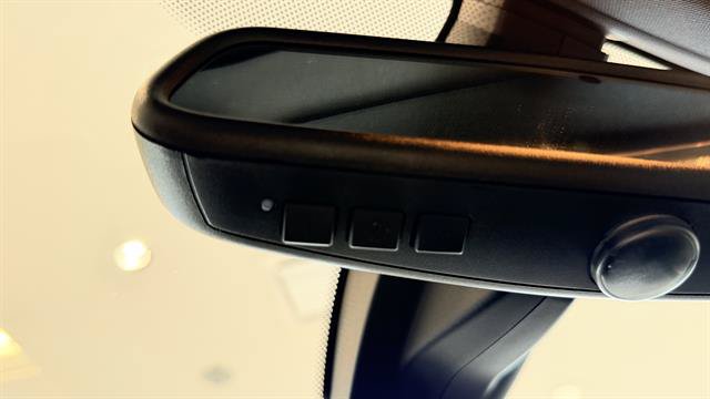 Used 2012 BMW 750i RWD image 79