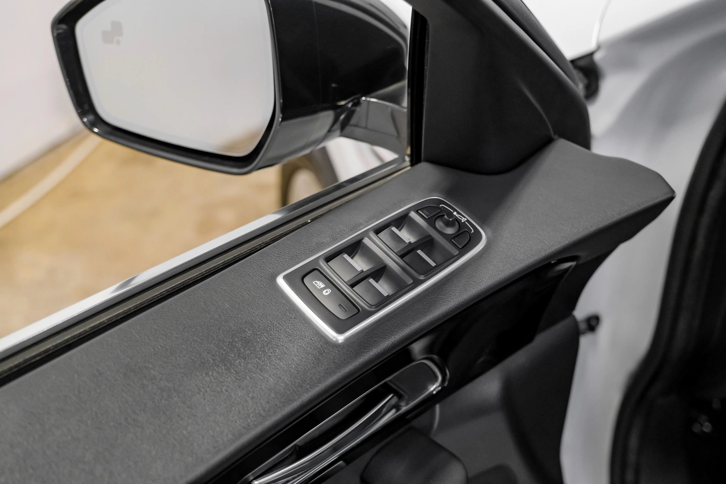 Used 2019 Jaguar F-PACE Premium AWD/4WD image 37