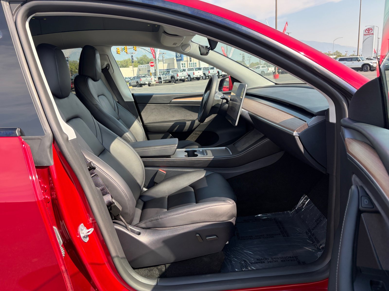 Used 2025 Tesla Model Y Long Range AWD/4WD image 28