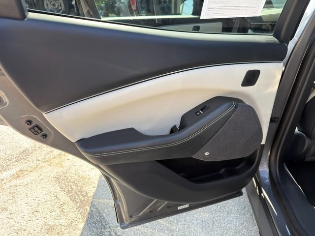 Used 2021 Ford Mustang Mach-E Premium RWD image 19