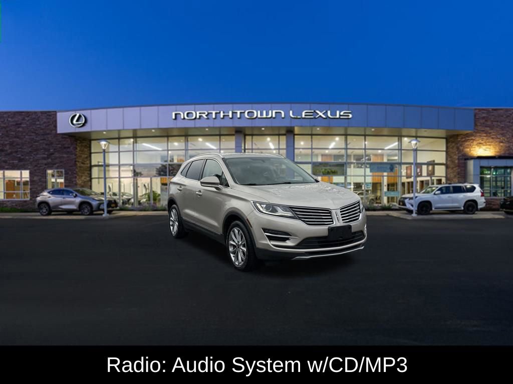 Used 2017 Lincoln MKC Select w/ Select Plus Package image 3