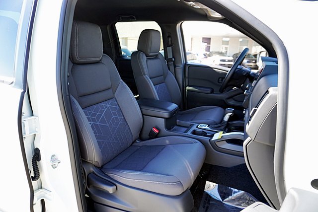 New 2026 Nissan Frontier SV w/ Tow Package AWD/4WD image 19