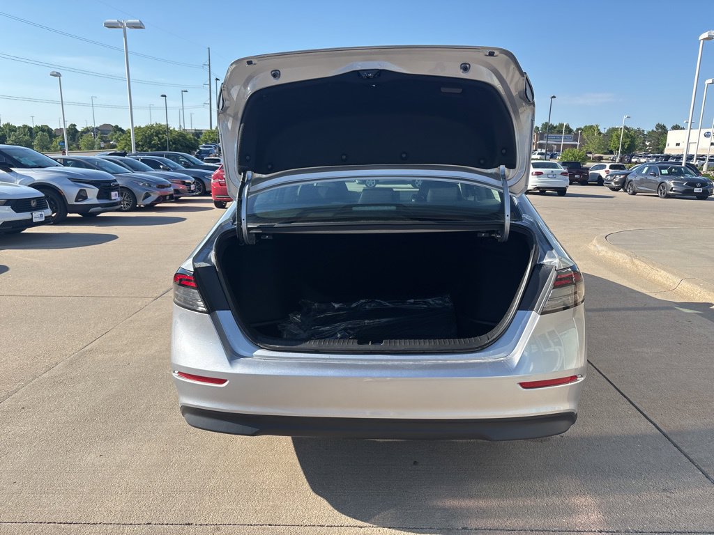 Certified 2025 Honda Accord SE image 34