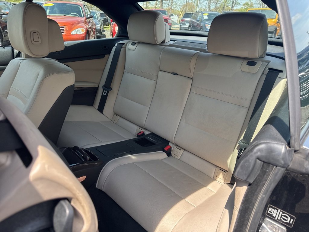 Used 2013 BMW 335i Convertible image 25