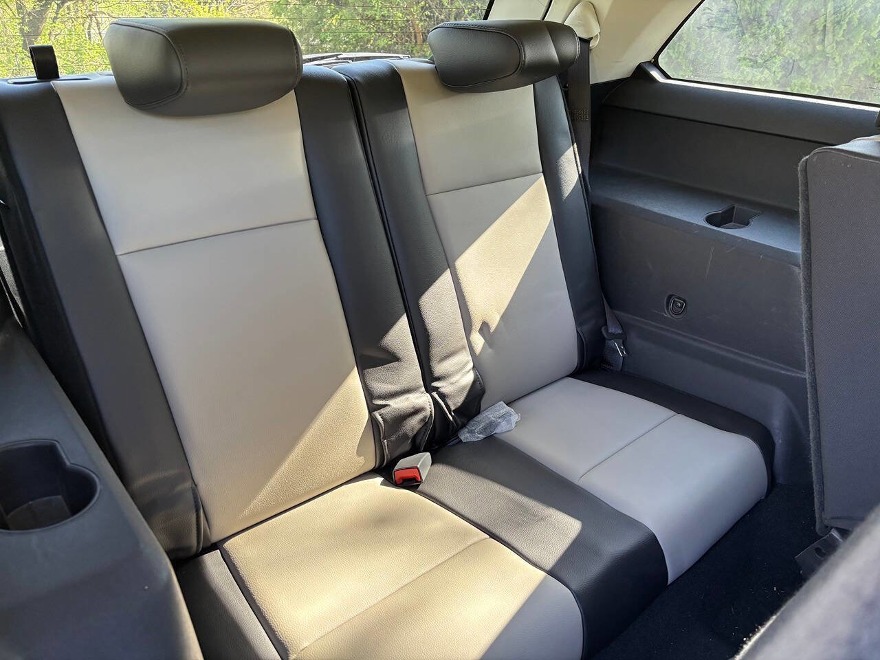 Used 2009 Dodge Journey R/T w/ Flexible Seating Group image 17