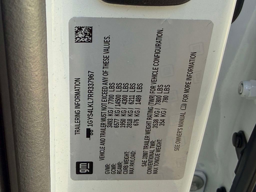 Used 2024 Cadillac Escalade ESV Premium Luxury w/ Performance Package image 35