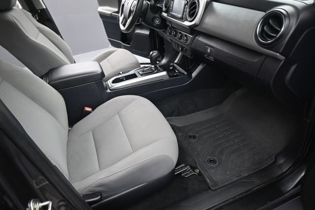 Used 2019 Toyota Tacoma SR5 AWD/4WD image 74