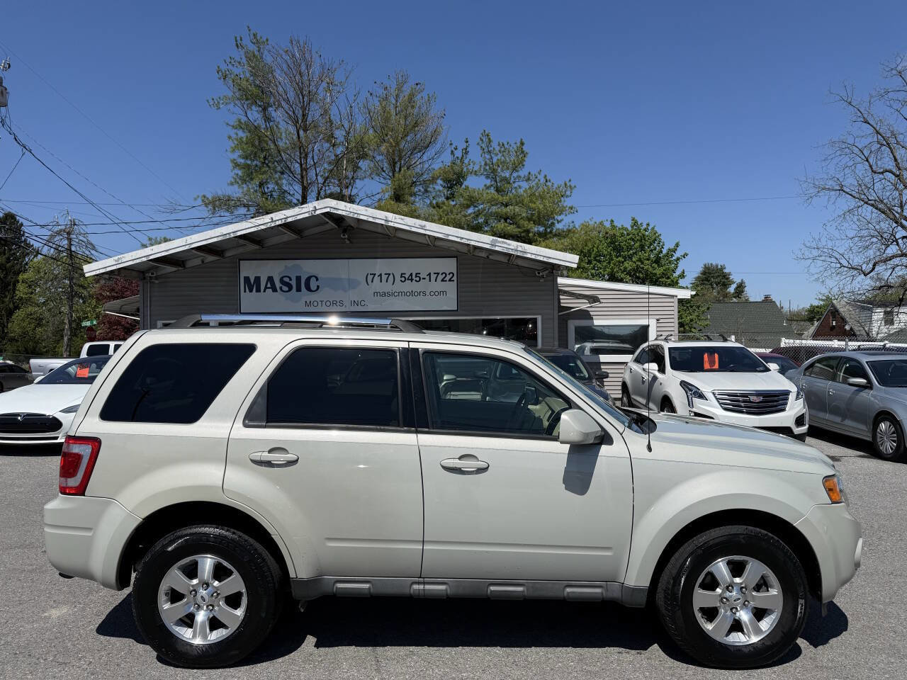 Used 2009 Ford Escape Limited AWD/4WD image 3