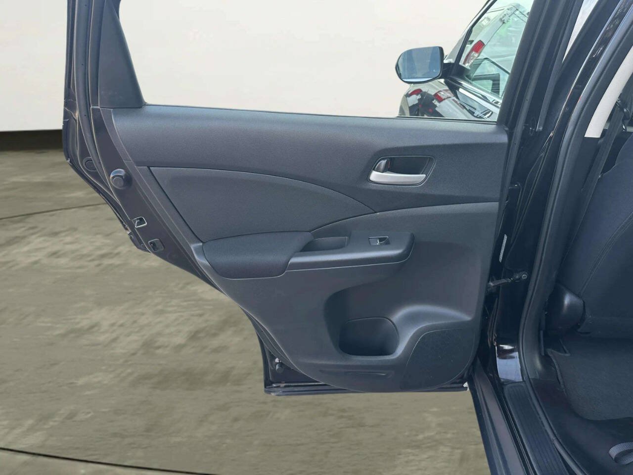 Used 2016 Honda CR-V LX image 16