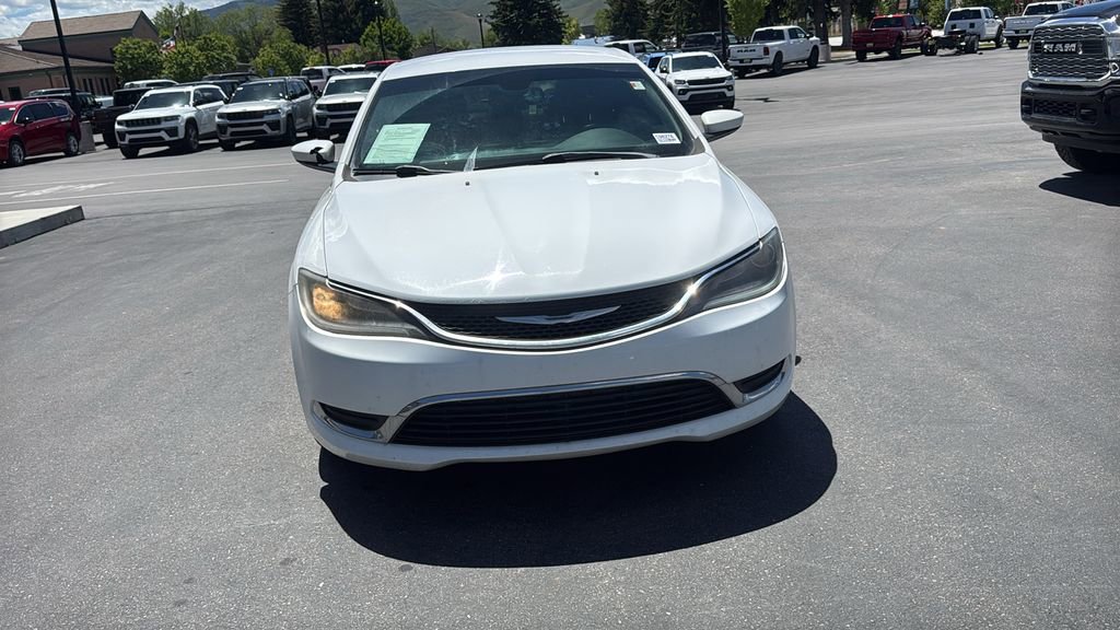 Used 2015 Chrysler 200 Limited w/ Convenience Group FWD image 2