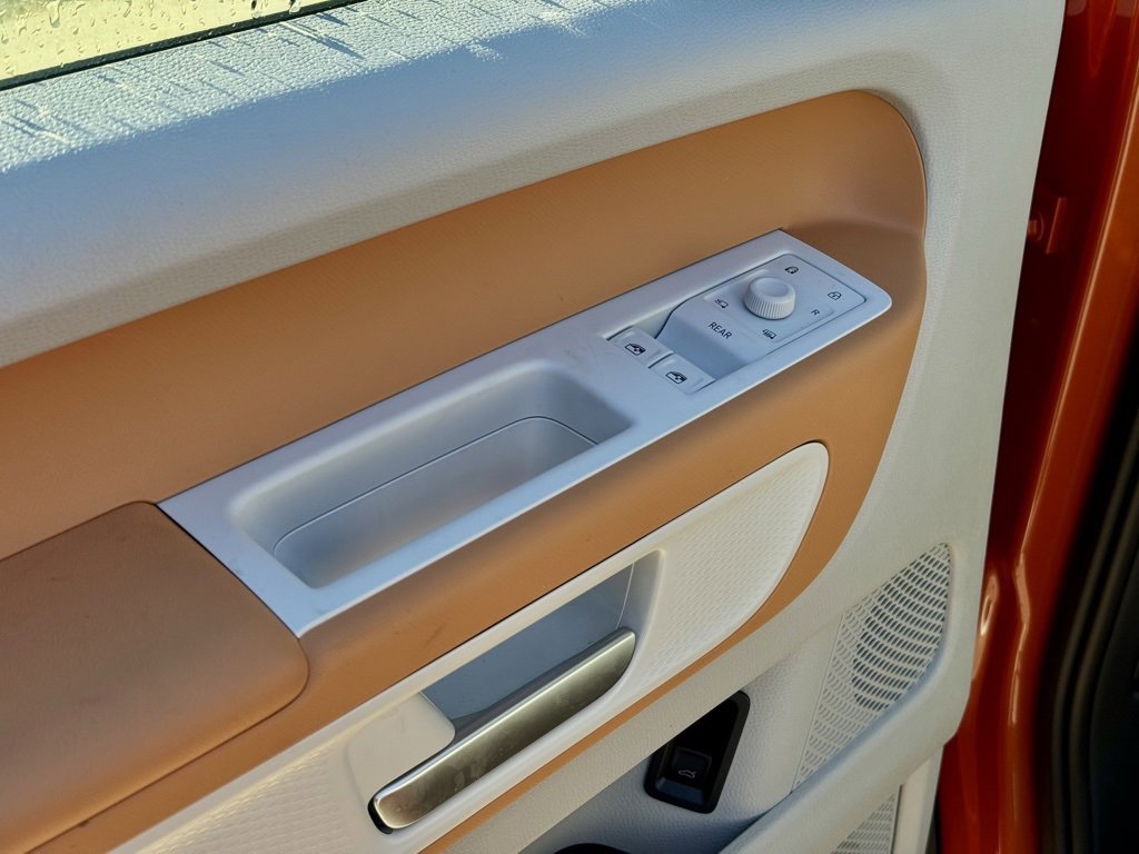 New 2025 Volkswagen ID. Buzz 1st Edition image 16