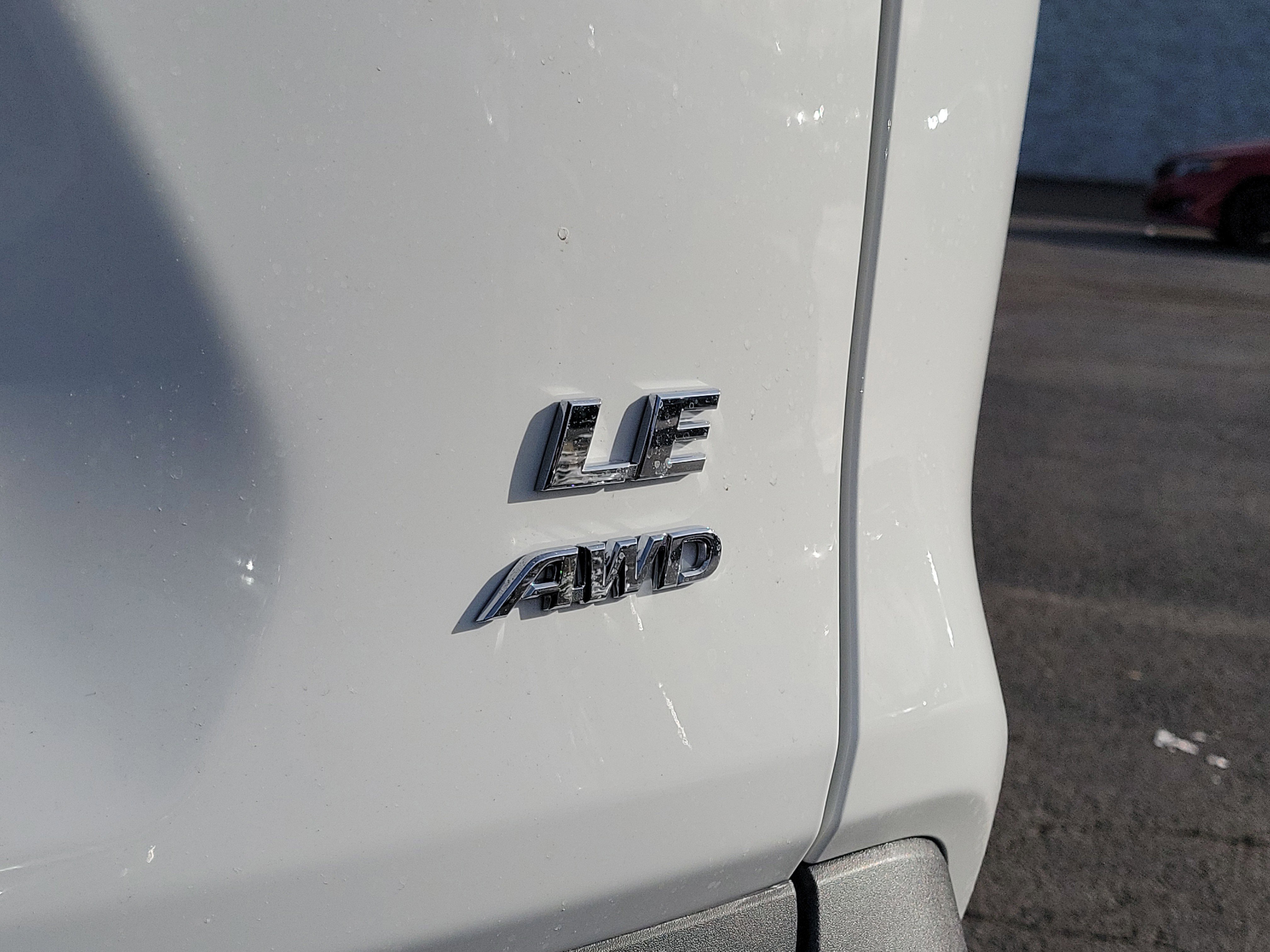 New 2025 Toyota RAV4 LE image 7