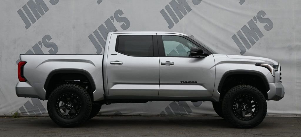 Used 2024 Toyota Tundra Limited image 4