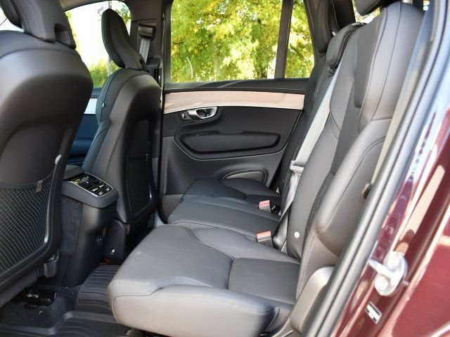 New 2026 Volvo XC90 B5 Core w/ Protection Package Premier AWD/4WD image 14