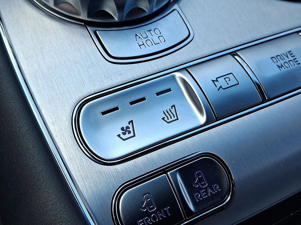 Used 2025 Genesis G90 3.5T AWD/4WD image 19