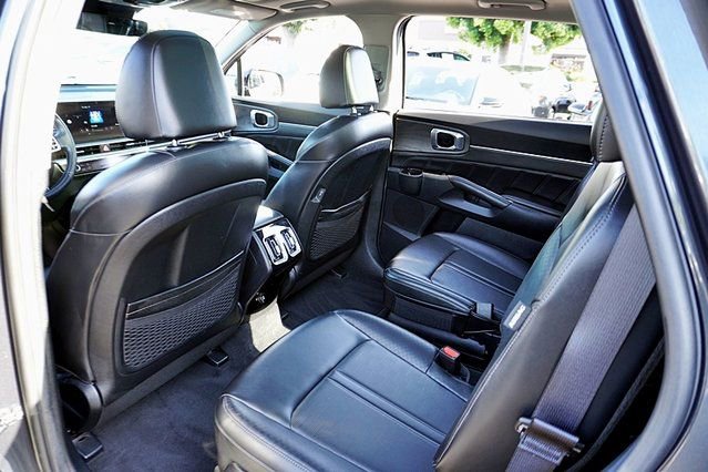 Used 2024 Kia Sorento SX AWD/4WD image 18