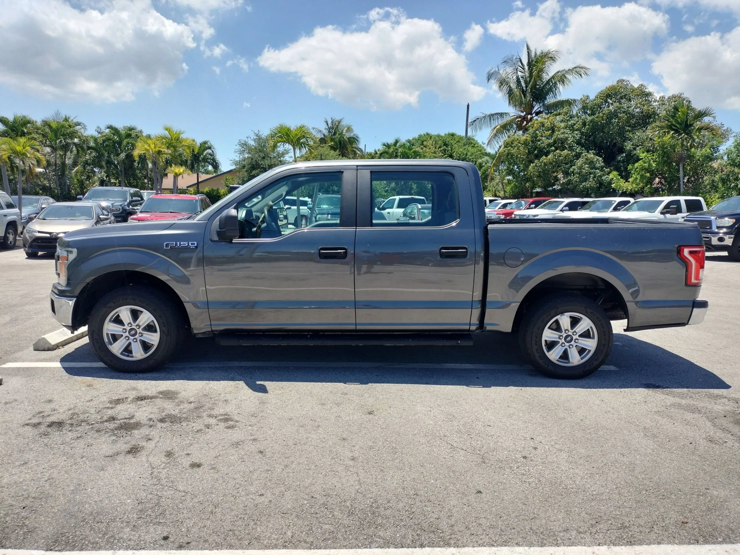Used 2019 Ford F150 XL w/ Equipment Group 101A Mid RWD image 4
