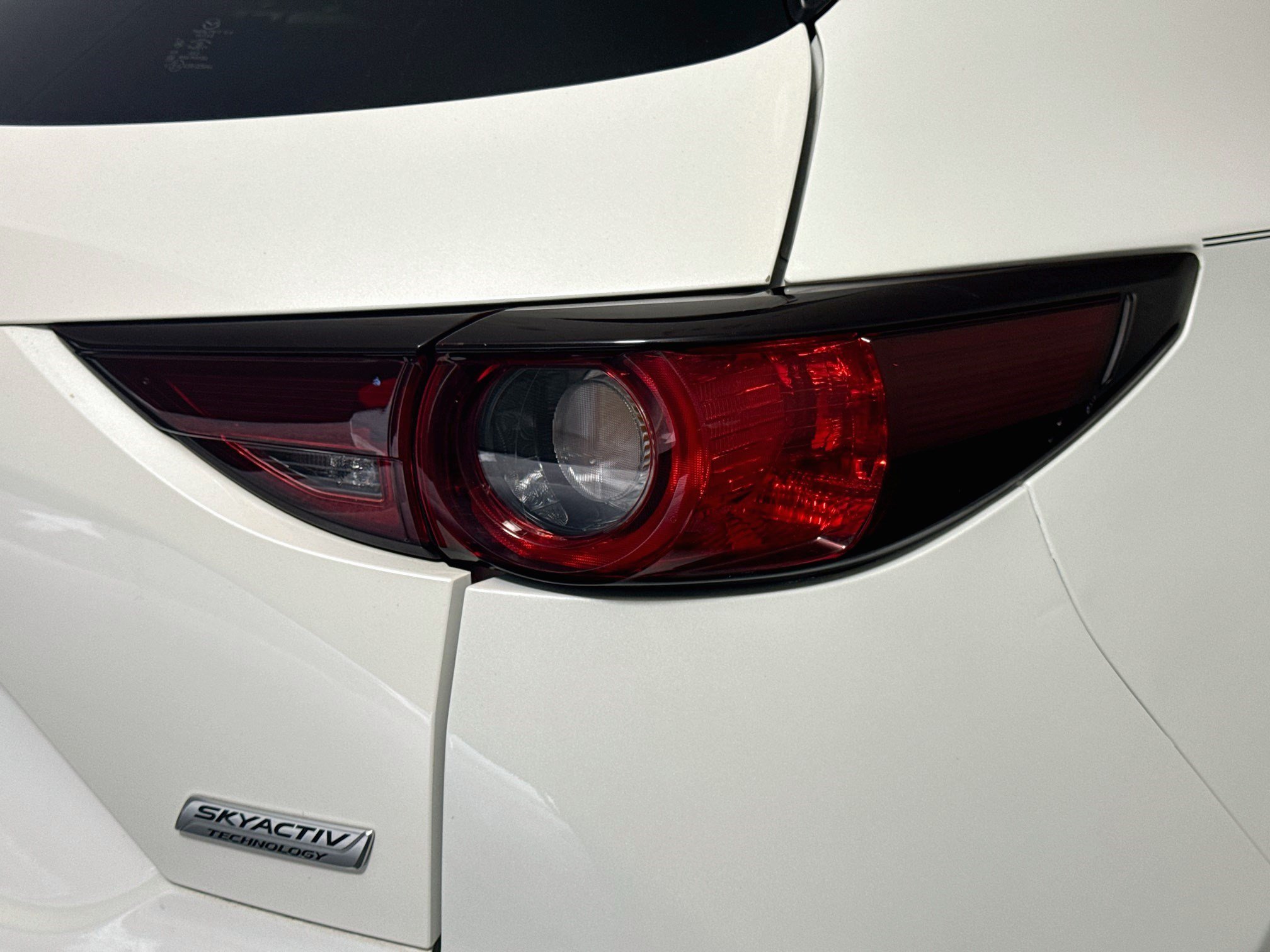 Used 2018 MAZDA CX-5 Touring w/ Preferred Equipment Package FWD image 34