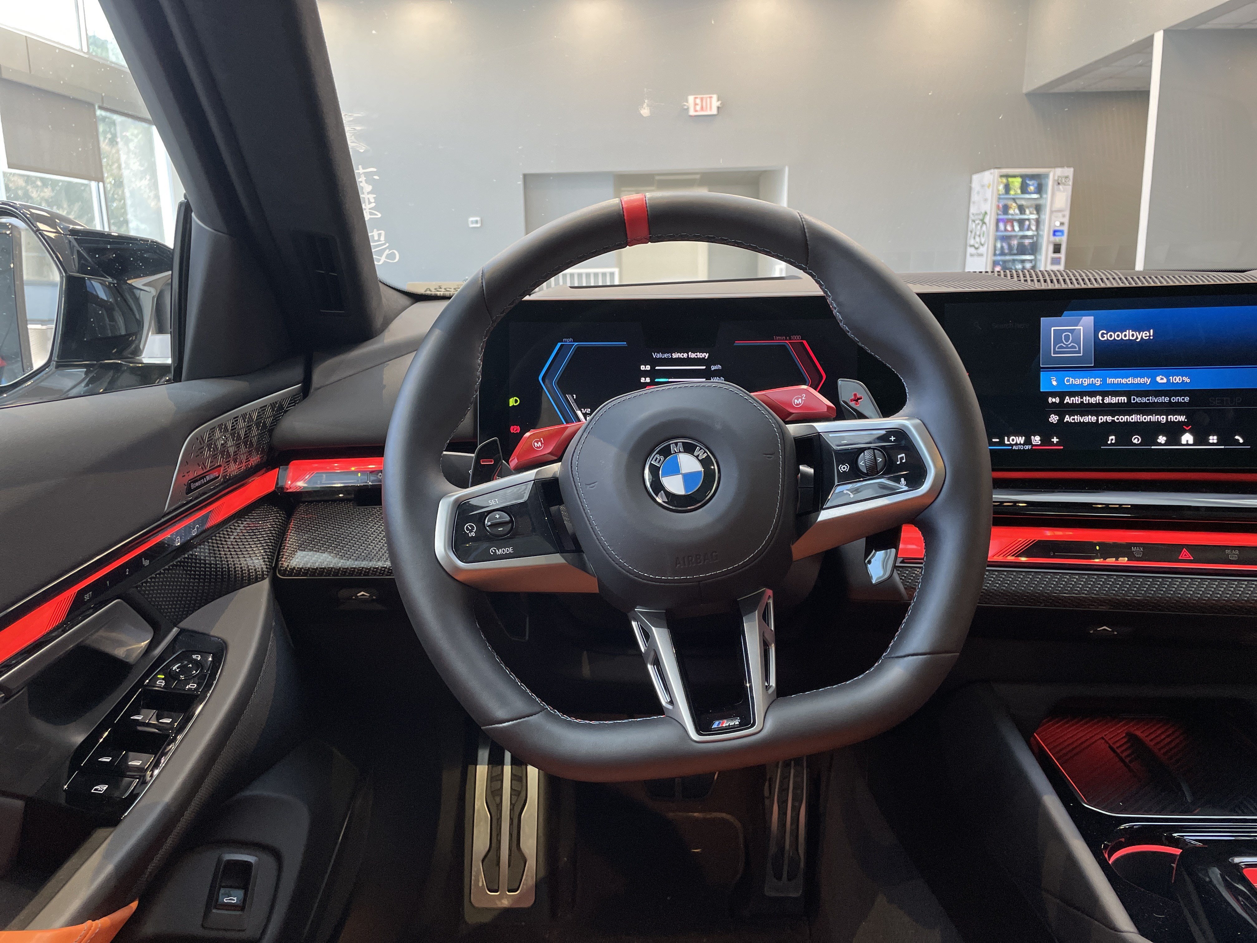 Used 2025 BMW M5 Touring AWD/4WD image 21
