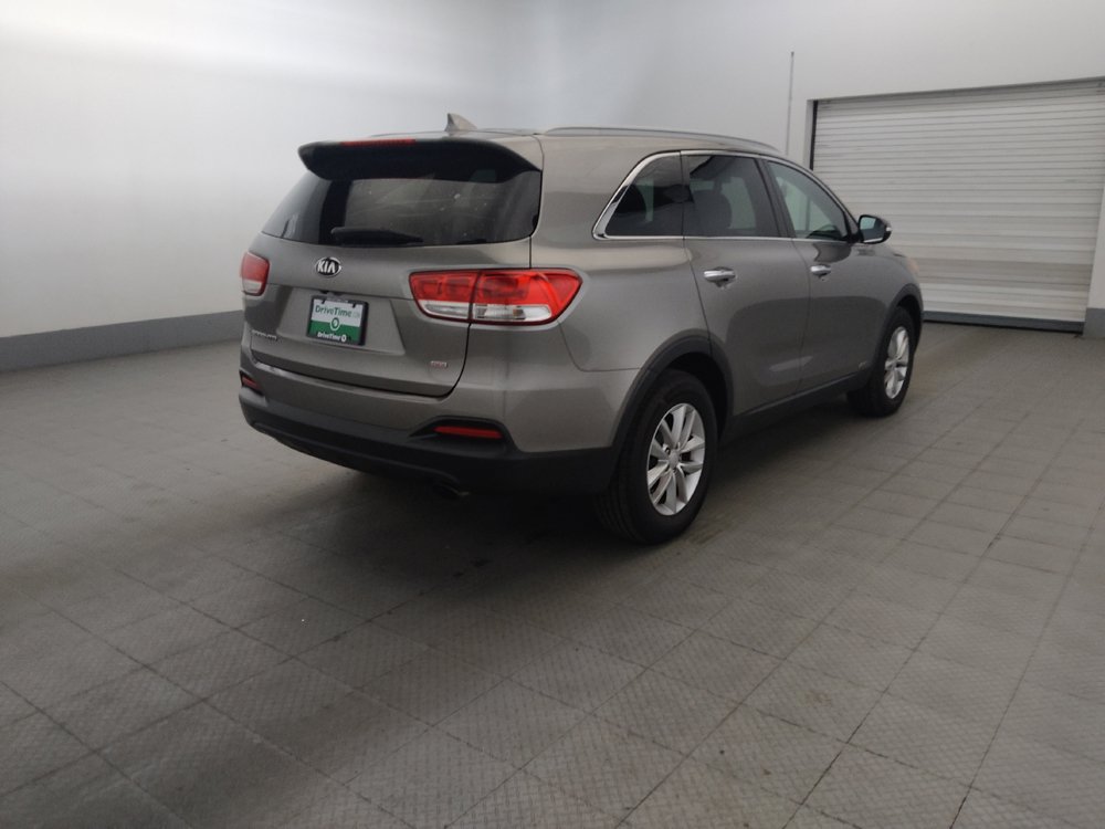 Used 2018 Kia Sorento AWD image 9