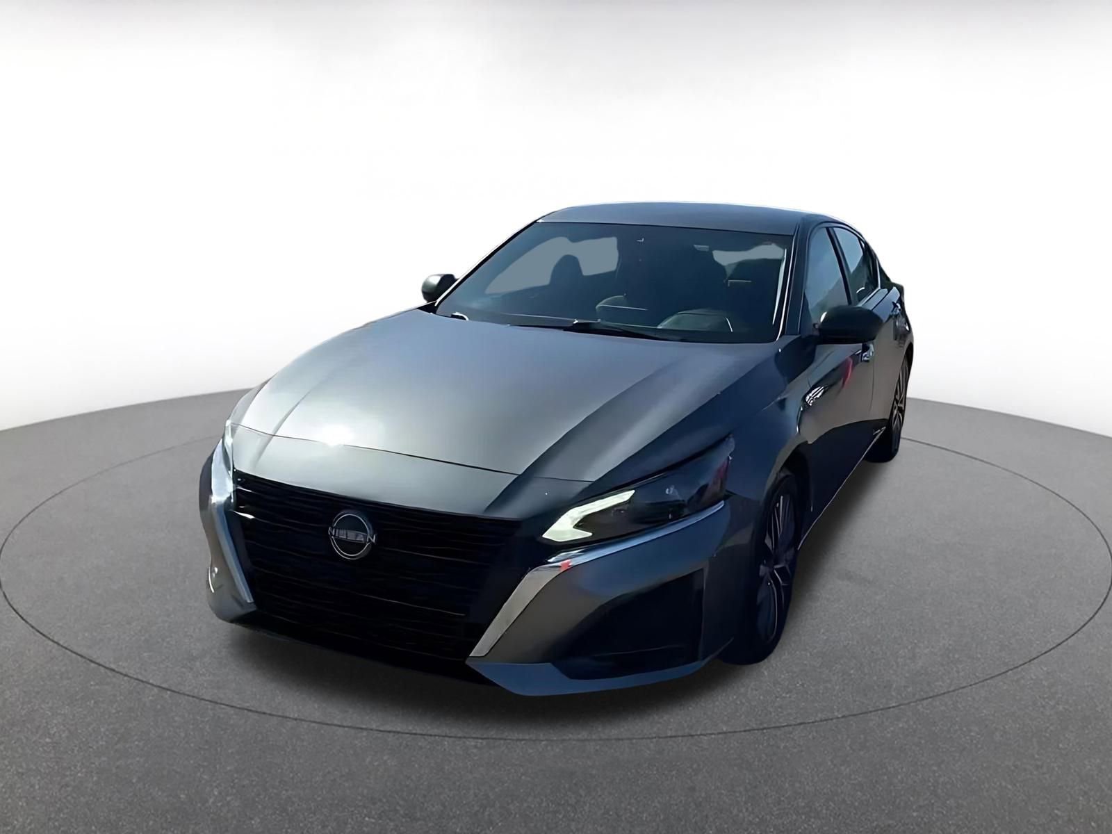 Used 2025 Nissan Altima 2.5 SV image 7